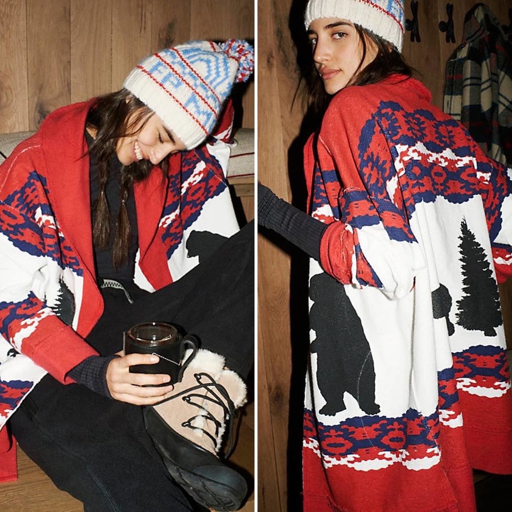 FREE PEOPLE MOVEMENT Size XS Southwestern Bear Print Novelty Towel Robe - Picture 1 of 5